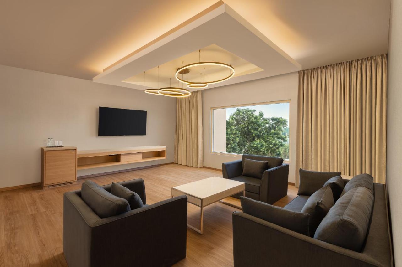 Courtyard By Marriott Tiruchirappalli מראה חיצוני תמונה
