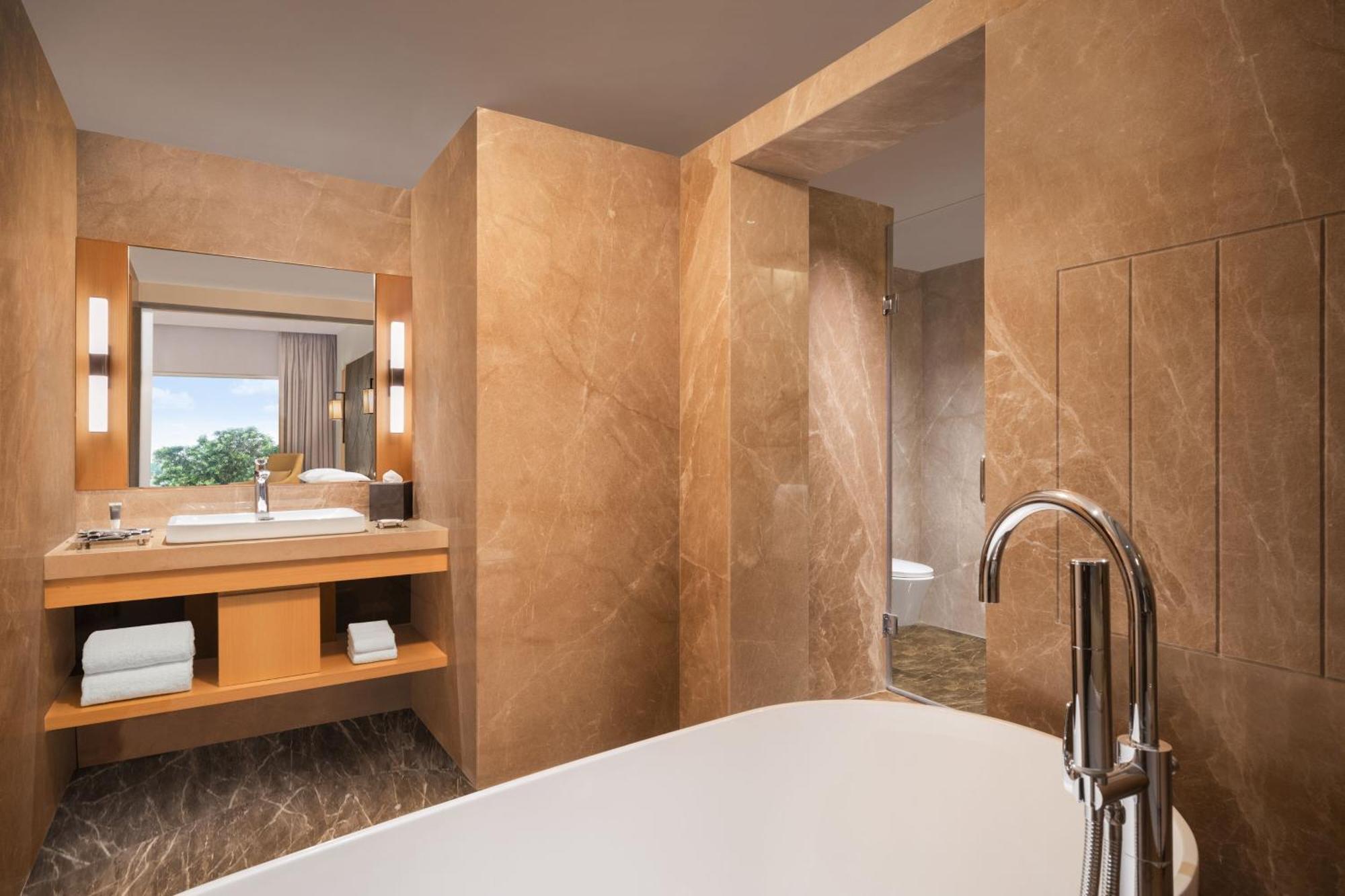 Courtyard By Marriott Tiruchirappalli מראה חיצוני תמונה